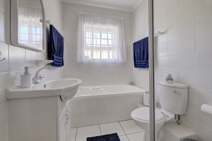 3 Bedroom Property for Sale in Summerstrand Eastern Cape